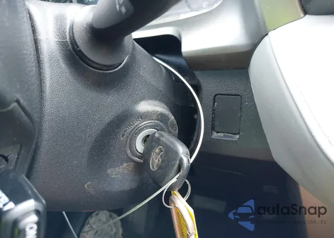 2013 Toyota Rav4 Le from USA, damaged, VIN 2T3ZFREV3DW027113